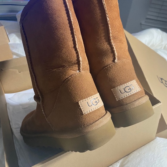 Ugg’s - Picture 7 of 12